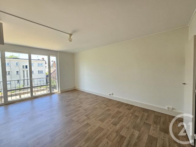 Appartement T3 &agrave; louer - 3 pi&egrave;ces - 64,12 m2 - Chateauroux - 36 - CENTRE