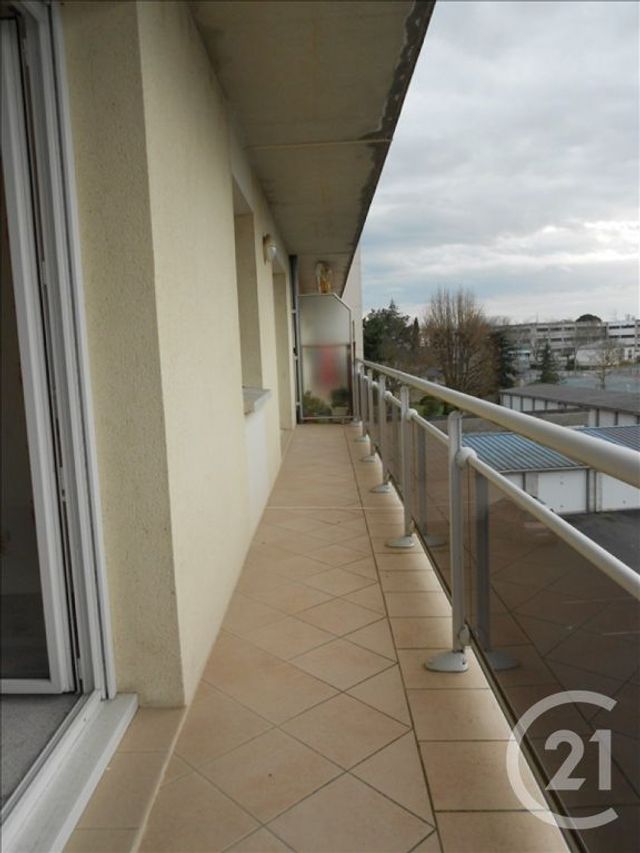 Appartement &agrave; louer - 2 pi&egrave;ces - 55,07 m2 - Chateauroux - 36 - CENTRE