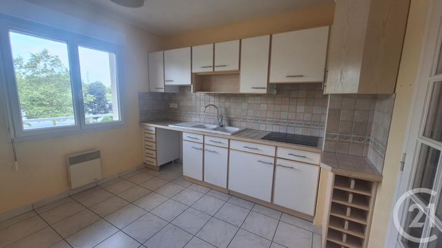 Appartement &agrave; louer - 2 pi&egrave;ces - 55,07 m2 - Chateauroux - 36 - CENTRE