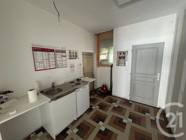 Immeuble &agrave; vendre - 107,49 m2 - Neuvy St Sepulchre - 36 - CENTRE