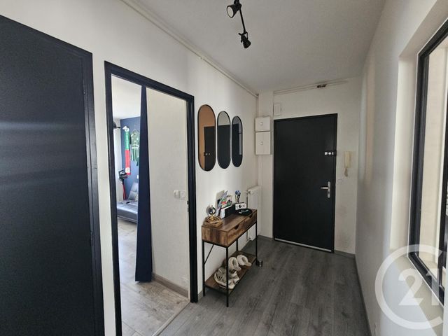 Appartement T4 &agrave; louer - 4 pi&egrave;ces - 87 m2 - Chateauroux - 36 - CENTRE
