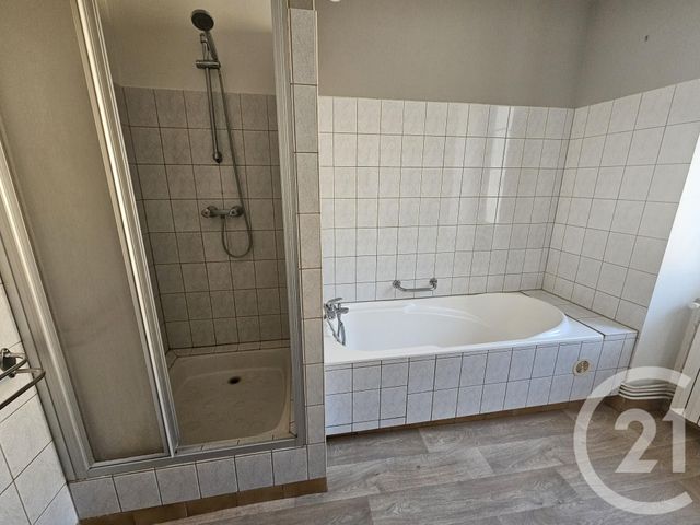 Appartement T3 &agrave; louer - 3 pi&egrave;ces - 76,01 m2 - St Marcel - 36 - CENTRE