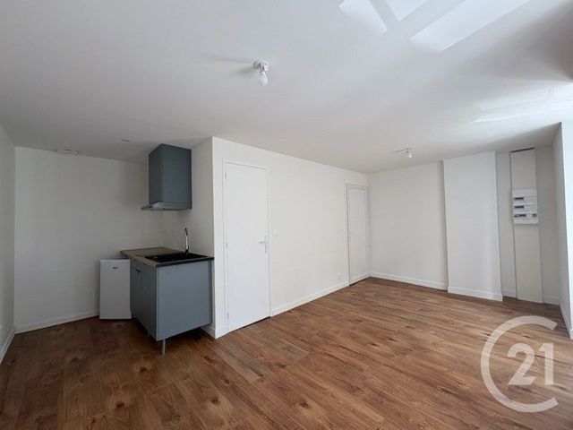 Appartement T1 &agrave; louer - 1 pi&egrave;ce - 20,17 m2 - Chateauroux - 36 - CENTRE