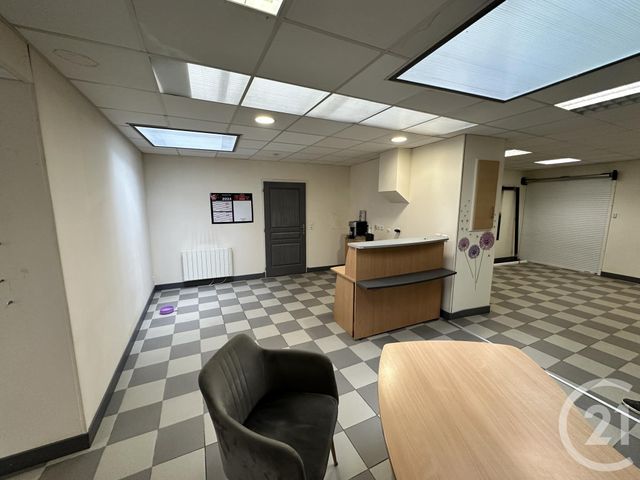 Local commercial à louer - 70.0 m2 - 36 - Indre