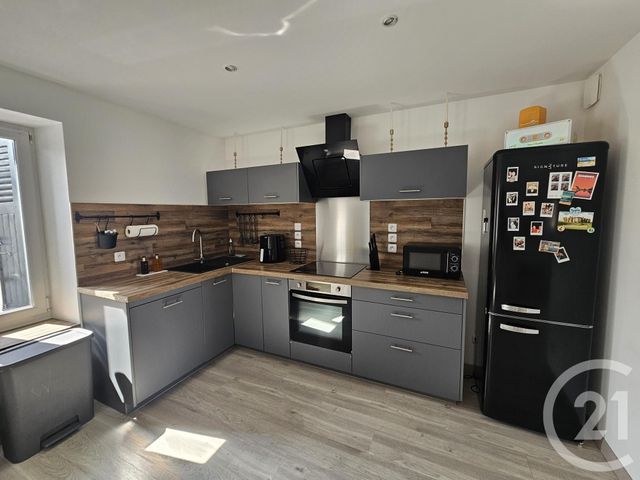 Maison &agrave; louer - 3 pi&egrave;ces - 64 m2 - Neuvy Pailloux - 36 - CENTRE