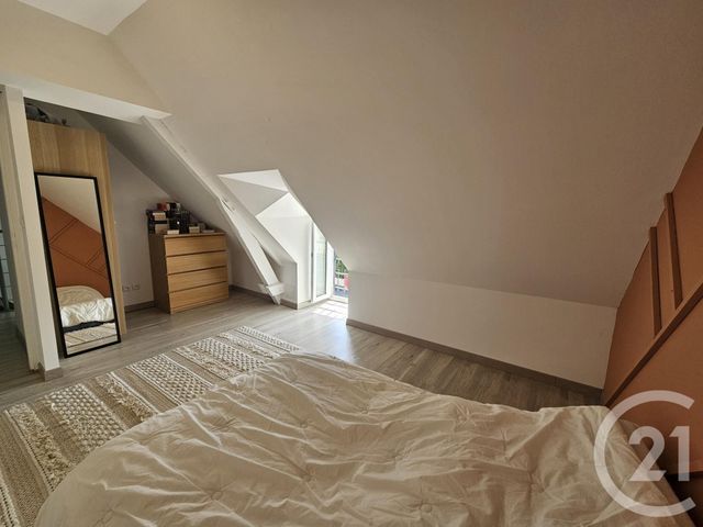 Maison &agrave; louer - 3 pi&egrave;ces - 64 m2 - Neuvy Pailloux - 36 - CENTRE