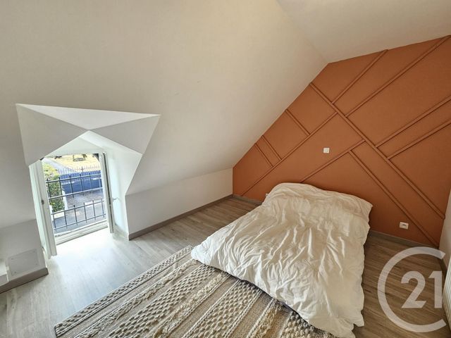 Maison &agrave; louer - 3 pi&egrave;ces - 64 m2 - Neuvy Pailloux - 36 - CENTRE