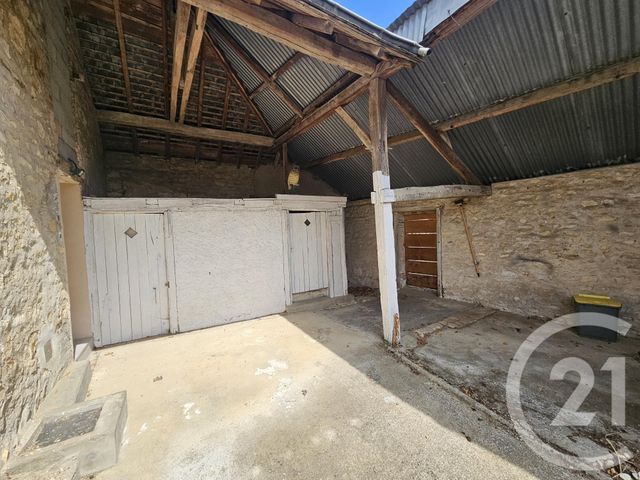 Maison &agrave; louer - 3 pi&egrave;ces - 64 m2 - Neuvy Pailloux - 36 - CENTRE