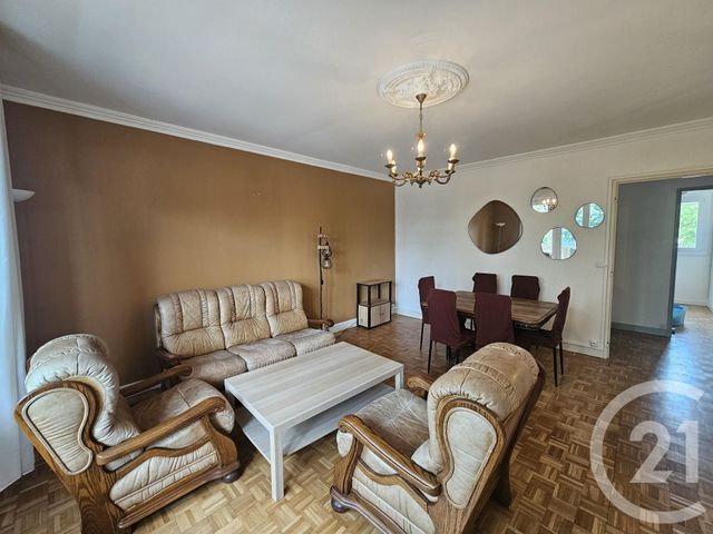 Appartement T4 &agrave; louer - 4 pi&egrave;ces - 90 m2 - Chateauroux - 36 - CENTRE
