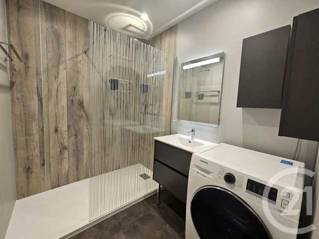 Appartement T4 &agrave; louer - 4 pi&egrave;ces - 90 m2 - Chateauroux - 36 - CENTRE