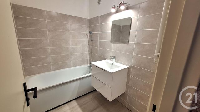 Appartement &agrave; louer - 2 pi&egrave;ces - 54,10 m2 - Chateauroux - 36 - CENTRE