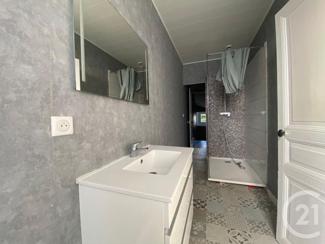 Maison &agrave; louer - 4 pi&egrave;ces - 93,24 m2 - Chateauroux - 36 - CENTRE