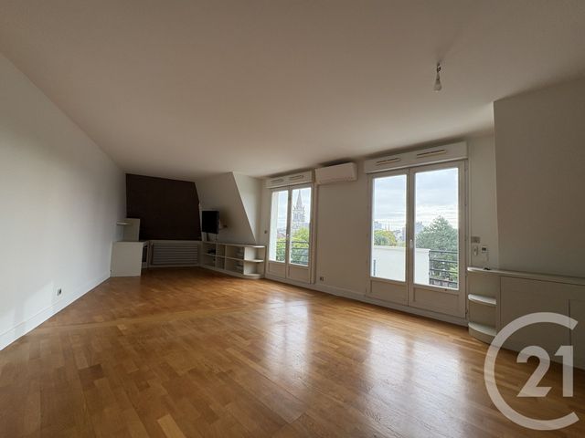 Appartement T3 &agrave; louer - 3 pi&egrave;ces - 88 m2 - Chateauroux - 36 - CENTRE