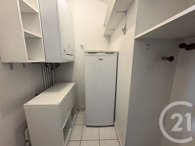 Appartement T3 &agrave; louer - 3 pi&egrave;ces - 88 m2 - Chateauroux - 36 - CENTRE