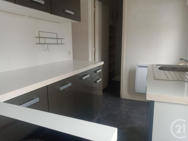 Appartement T3 &agrave; louer - 3 pi&egrave;ces - 64,26 m2 - Chateauroux - 36 - CENTRE