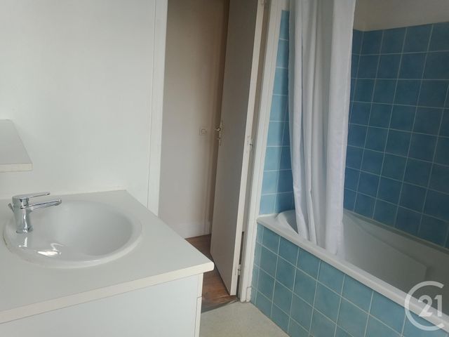 Appartement T3 &agrave; louer - 3 pi&egrave;ces - 64,26 m2 - Chateauroux - 36 - CENTRE