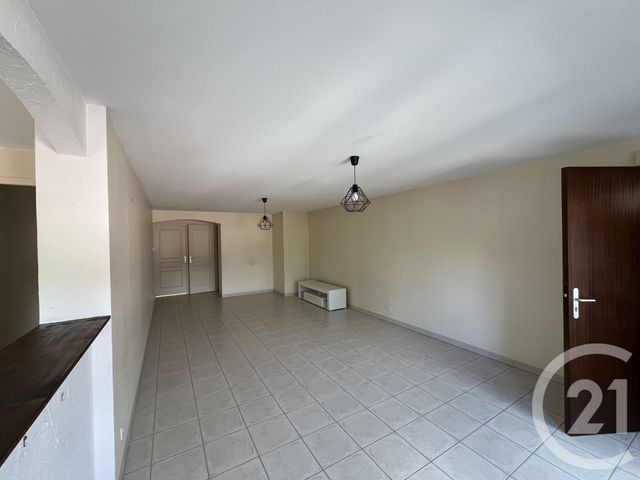 Appartement T3 &agrave; louer - 3 pi&egrave;ces - 97,40 m2 - Chateauroux - 36 - CENTRE