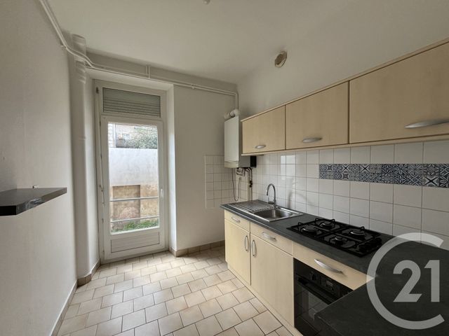 Maison &agrave; louer - 5 pi&egrave;ces - 99,20 m2 - Chateauroux - 36 - CENTRE