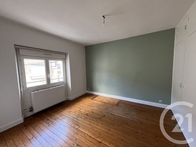 Maison &agrave; louer - 5 pi&egrave;ces - 99,20 m2 - Chateauroux - 36 - CENTRE