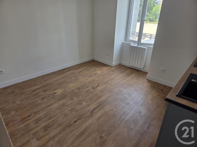 Appartement T1 &agrave; louer - 1 pi&egrave;ce - 13,36 m2 - Chateauroux - 36 - CENTRE
