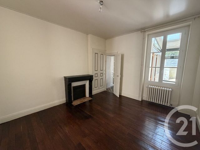 Maison &agrave; louer - 3 pi&egrave;ces - 91,80 m2 - Chateauroux - 36 - CENTRE