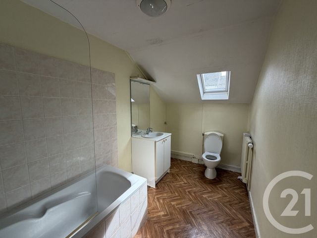 Maison &agrave; louer - 3 pi&egrave;ces - 91,80 m2 - Chateauroux - 36 - CENTRE