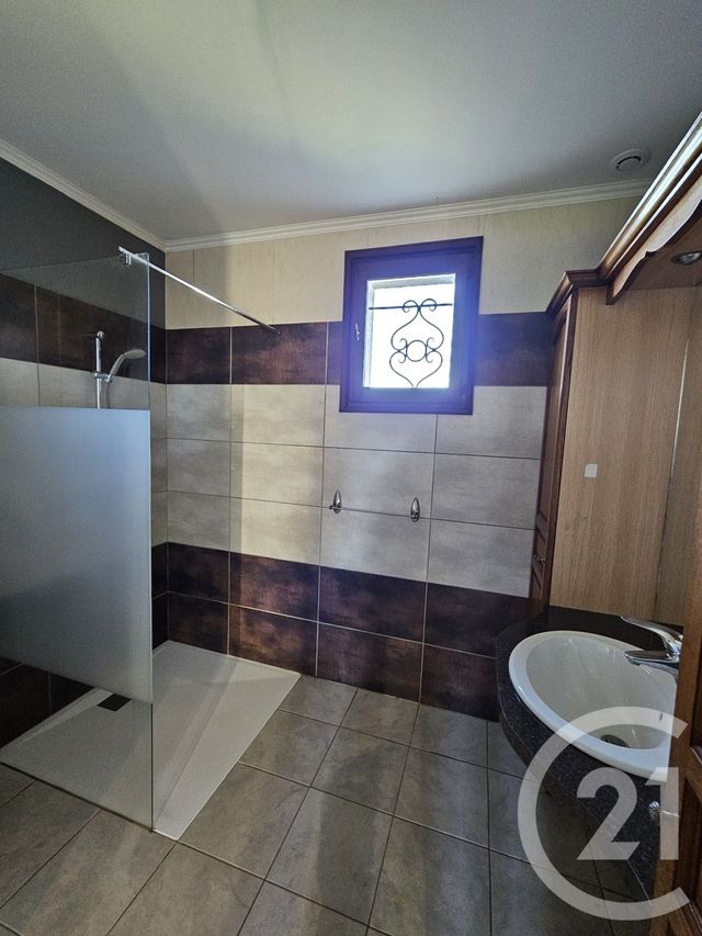Maison &agrave; louer - 4 pi&egrave;ces - 89,63 m2 - Vineuil - 36 - CENTRE
