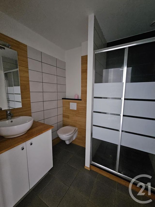 Maison &agrave; louer - 4 pi&egrave;ces - 99,90 m2 - Buzancais - 36 - CENTRE