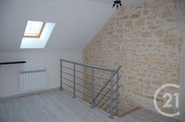 Maison &agrave; louer - 5 pi&egrave;ces - 125 m2 - Montierchaume - 36 - CENTRE