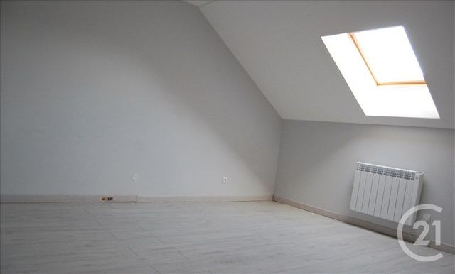 Maison &agrave; louer - 5 pi&egrave;ces - 125 m2 - Montierchaume - 36 - CENTRE