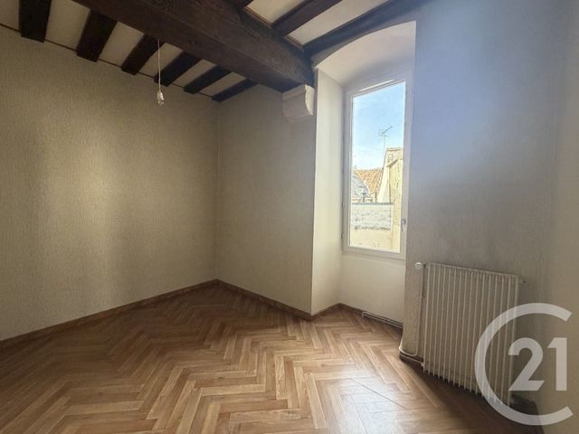 Appartement T3 &agrave; louer - 3 pi&egrave;ces - 70 m2 - Chateauroux - 36 - CENTRE