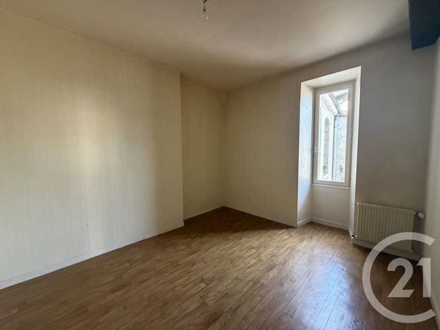 Appartement T3 &agrave; louer - 3 pi&egrave;ces - 70 m2 - Chateauroux - 36 - CENTRE