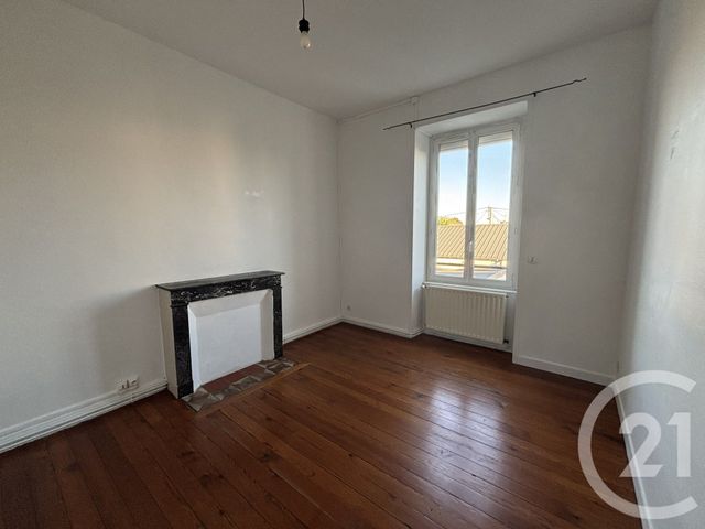 Appartement T2 &agrave; louer - 2 pi&egrave;ces - 47,15 m2 - Chateauroux - 36 - CENTRE