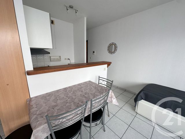 Appartement T1 &agrave; louer - 1 pi&egrave;ce - 28,46 m2 - Chateauroux - 36 - CENTRE