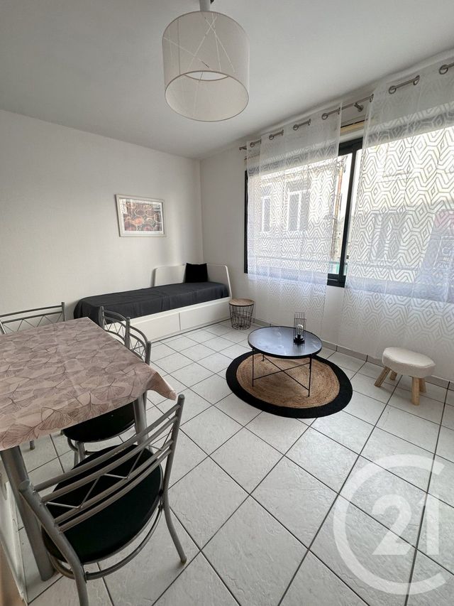 Appartement T1 &agrave; louer - 1 pi&egrave;ce - 28,46 m2 - Chateauroux - 36 - CENTRE