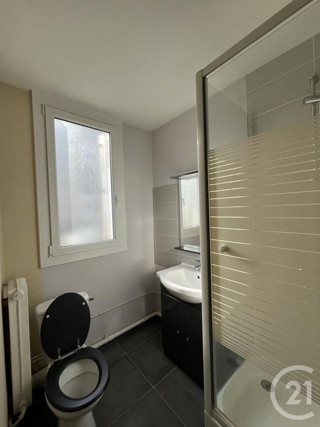 Appartement &agrave; louer - 2 pi&egrave;ces - 35,83 m2 - Chateauroux - 36 - CENTRE