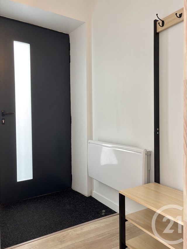 Appartement T1 &agrave; louer - 1 pi&egrave;ce - 21,45 m2 - Chateauroux - 36 - CENTRE