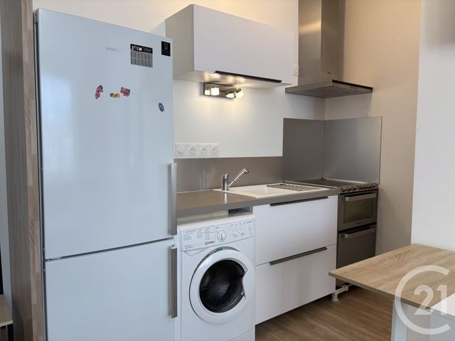Appartement T1 &agrave; louer - 1 pi&egrave;ce - 21,45 m2 - Chateauroux - 36 - CENTRE