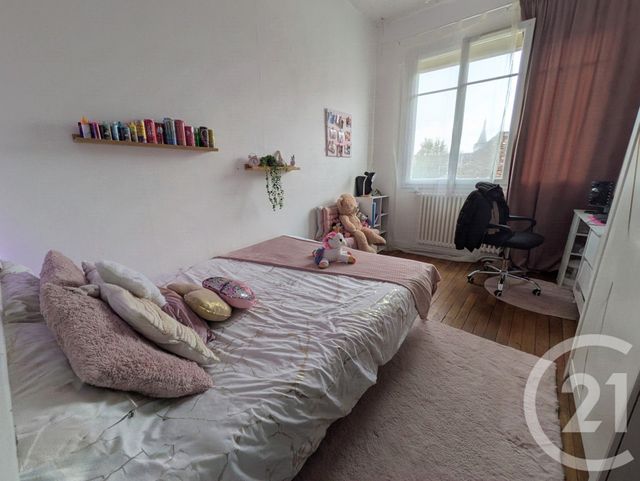 Maison &agrave; vendre - 4 pi&egrave;ces - 89,06 m2 - St Gaultier - 36 - CENTRE