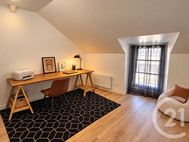 Maison &agrave; louer - 3 pi&egrave;ces - 89,94 m2 - Chateauroux - 36 - CENTRE