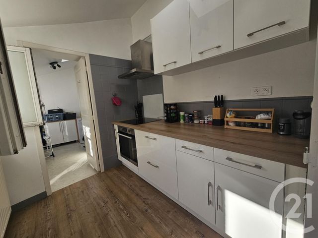 Maison &agrave; louer - 3 pi&egrave;ces - 89,94 m2 - Chateauroux - 36 - CENTRE