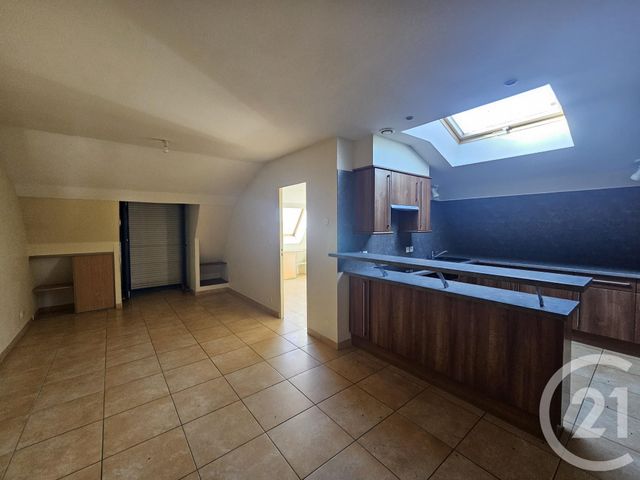 Appartement T2 &agrave; louer - 2 pi&egrave;ces - 46 m2 - Chateauroux - 36 - CENTRE