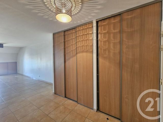 Appartement T3 &agrave; louer - 3 pi&egrave;ces - 87,60 m2 - Chateauroux - 36 - CENTRE