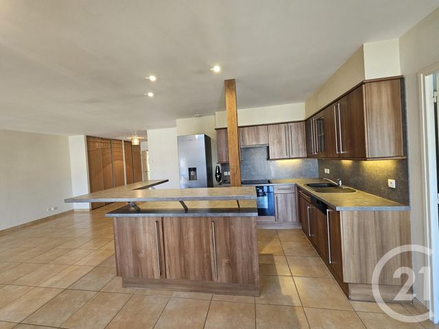 Appartement T3 &agrave; louer - 3 pi&egrave;ces - 87,60 m2 - Chateauroux - 36 - CENTRE