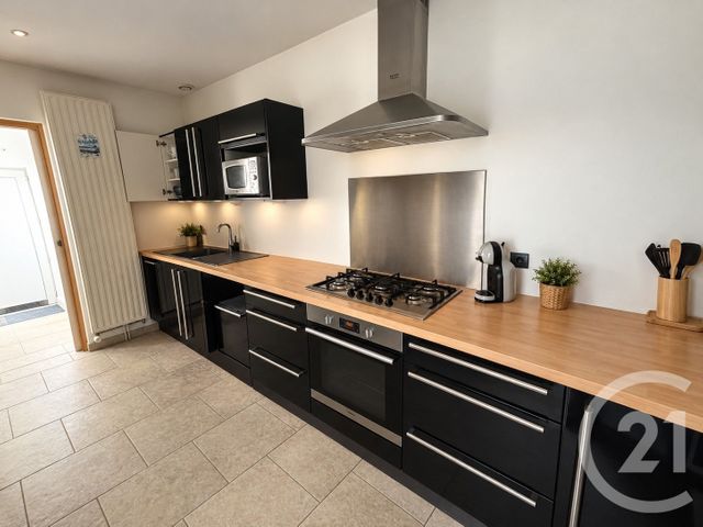 Maison &agrave; louer - 5 pi&egrave;ces - 117,94 m2 - Chateauroux - 36 - CENTRE