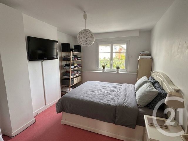 Maison &agrave; louer - 5 pi&egrave;ces - 117,94 m2 - Chateauroux - 36 - CENTRE