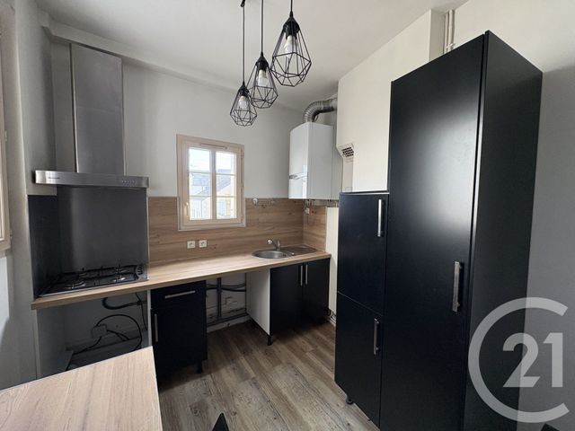 Appartement T3 &agrave; louer - 3 pi&egrave;ces - 49,75 m2 - Chateauroux - 36 - CENTRE