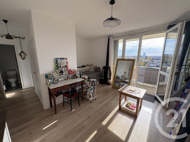 Appartement F1 à vendre - 1 pièce - 28,15 m2 - Chateauroux - 36 - CENTRE