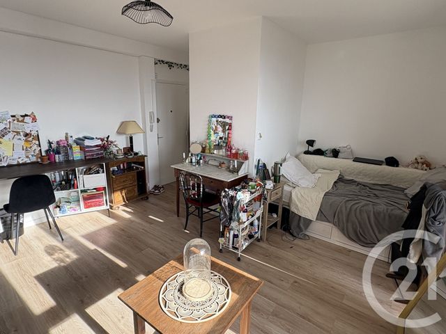 Appartement F1 à vendre - 1 pièce - 28,15 m2 - Chateauroux - 36 - CENTRE