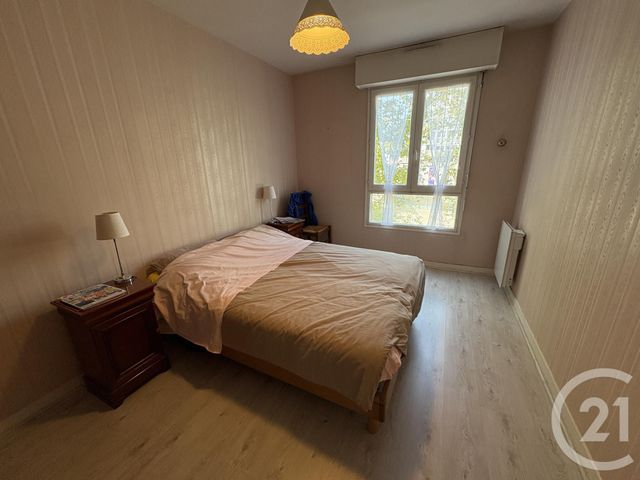 Appartement T2 à vendre - 3 pièces - 69,71 m2 - Chateauroux - 36 - CENTRE